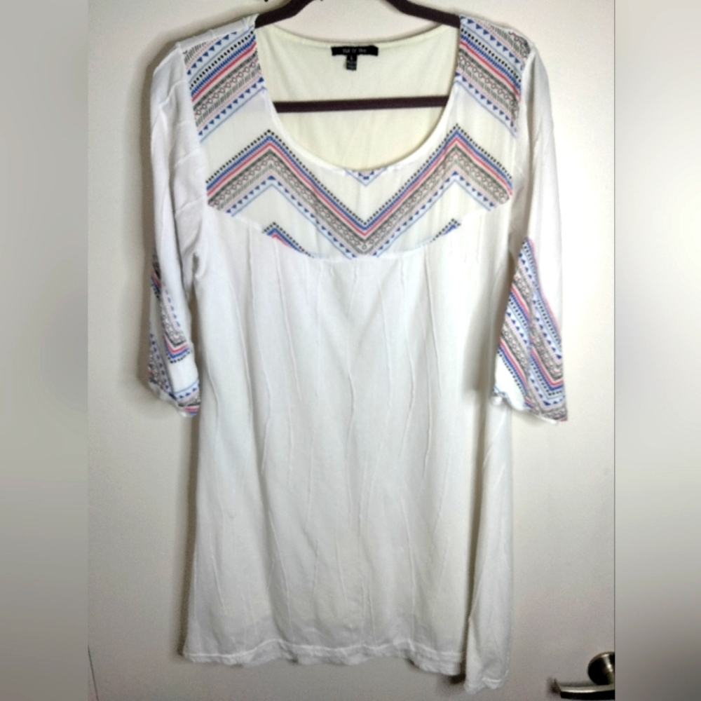Yak & Yeti (Size L) White Textured & Multicolored Chevron Print SS Tunic Dress